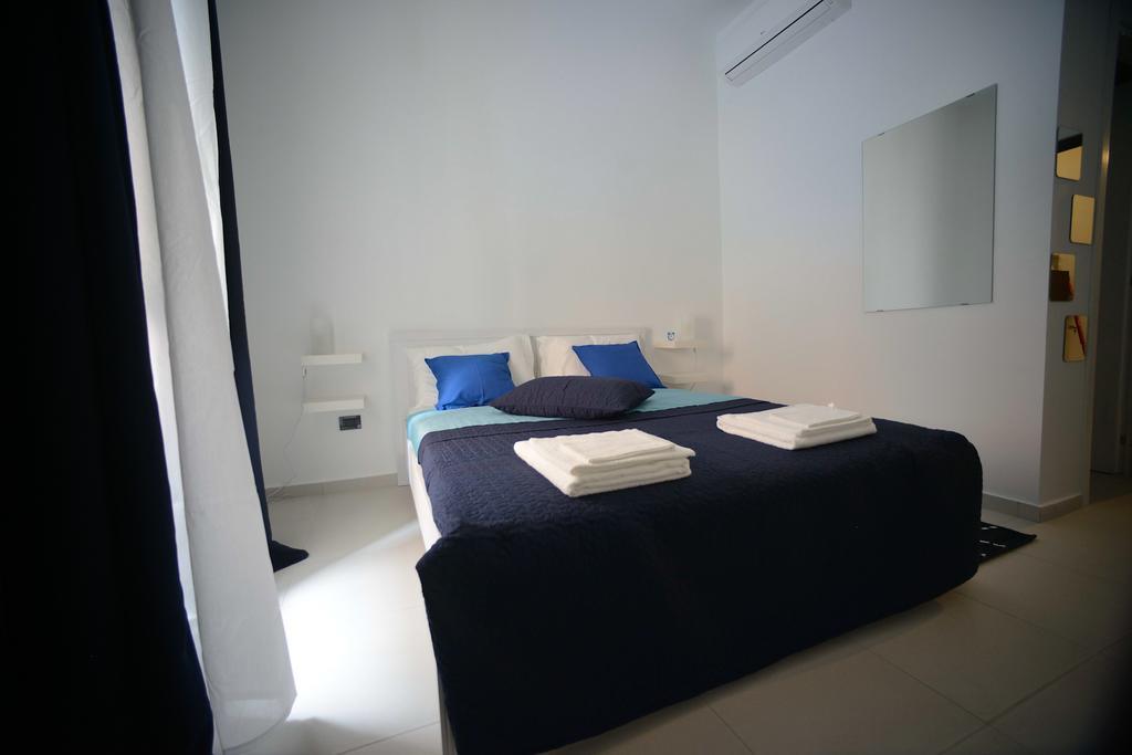 Casa Petrarca Bed & Breakfast Turin Bilik gambar