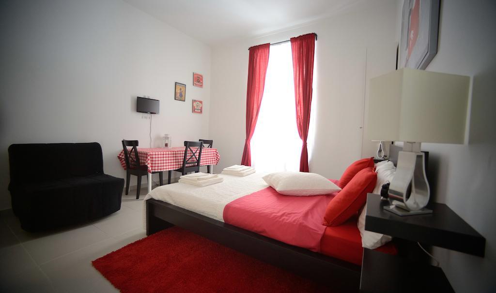 Casa Petrarca Bed & Breakfast Turin Bilik gambar